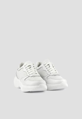 Шкіряні білі кросівки з перфорацією на платформі 4179OPTION25466 фото