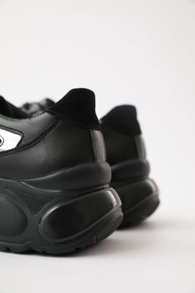 Чорні шкіряні жіночі кросівки із замшевими вставками 3890OPTION26736 фото