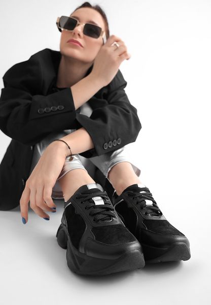 Чорні шкіряні жіночі кросівки із замшевими вставками 3890OPTION26736 фото